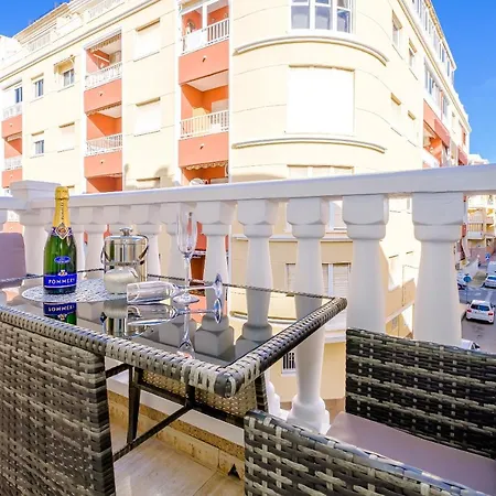 Eleonora Apartment