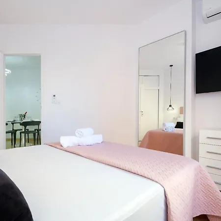 Eleonora Apartmán